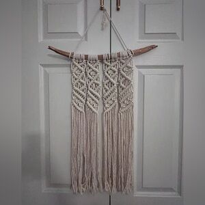 Handmade Macramé Wall Hanging - Cream Cotton Fringe
